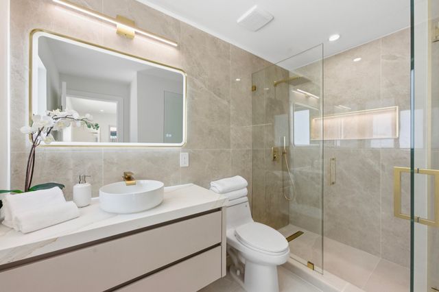 2280 SE 10th Court, Pompano Beach, FL 33062