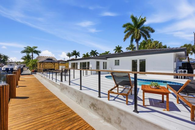 2280 SE 10th Court, Pompano Beach, FL 33062