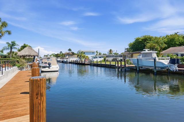 2280 SE 10th Court, Pompano Beach, FL 33062