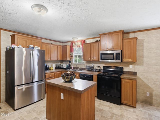 175 & 179 Emerson Lane, Smithfield, NC 27577