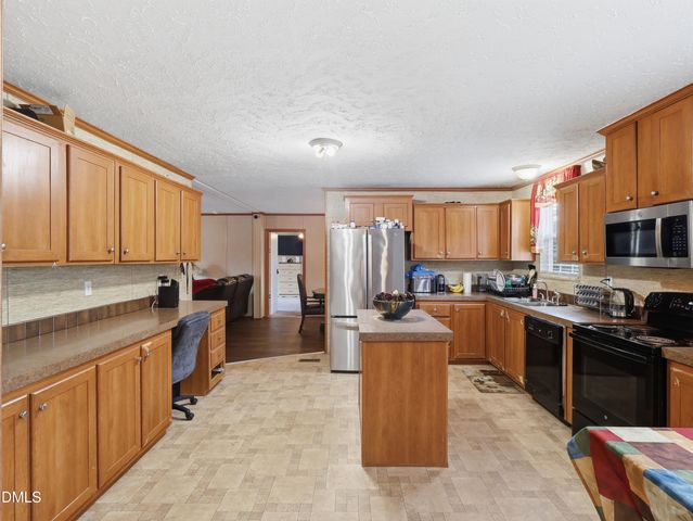175 & 179 Emerson Lane, Smithfield, NC 27577