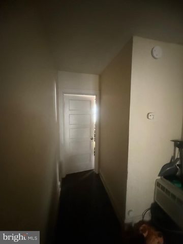 82 HARTLEY RD, Lansdowne, PA 19050