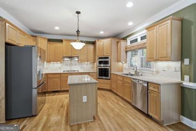 867 Blue Heather Court, Lawrenceville, GA 30045