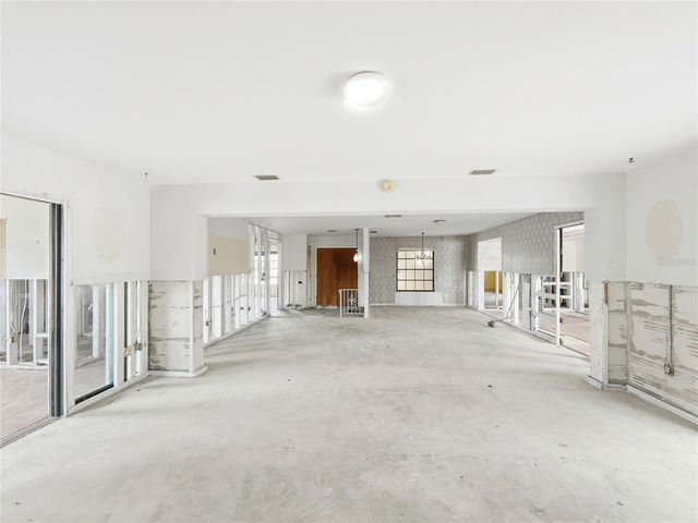 750 115TH AVENUE, Treasure Island, FL 33706