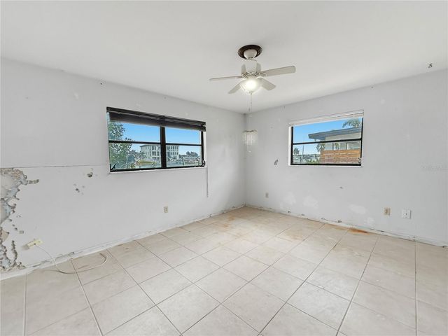 750 115TH AVENUE, Treasure Island, FL 33706