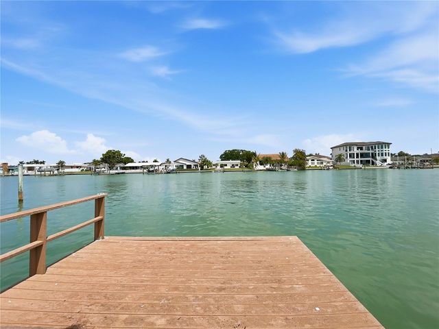 750 115TH AVENUE, Treasure Island, FL 33706