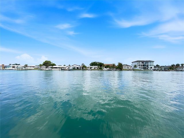 750 115TH AVENUE, Treasure Island, FL 33706