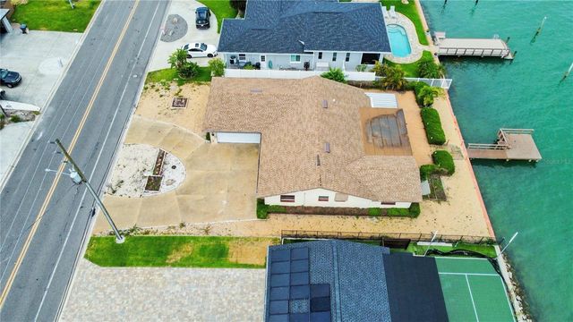 750 115TH AVENUE, Treasure Island, FL 33706