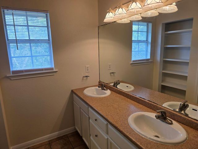 3308 Elija ST B, Austin, TX 78745