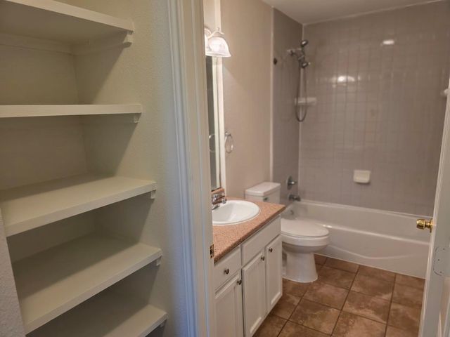 3308 Elija ST B, Austin, TX 78745