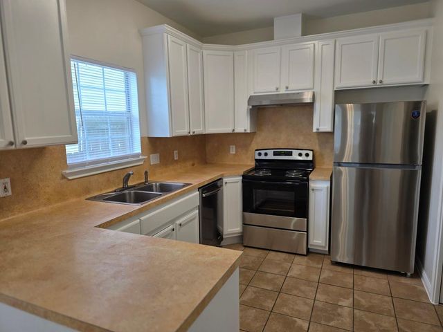 3308 Elija ST B, Austin, TX 78745