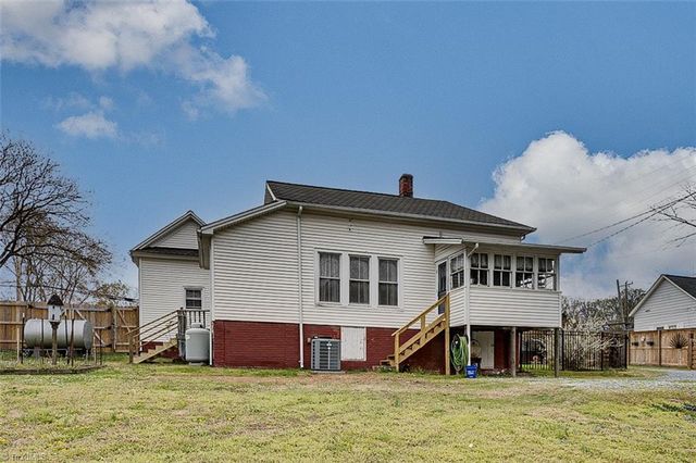 303 Coleridge Road, Ramseur, NC 27316