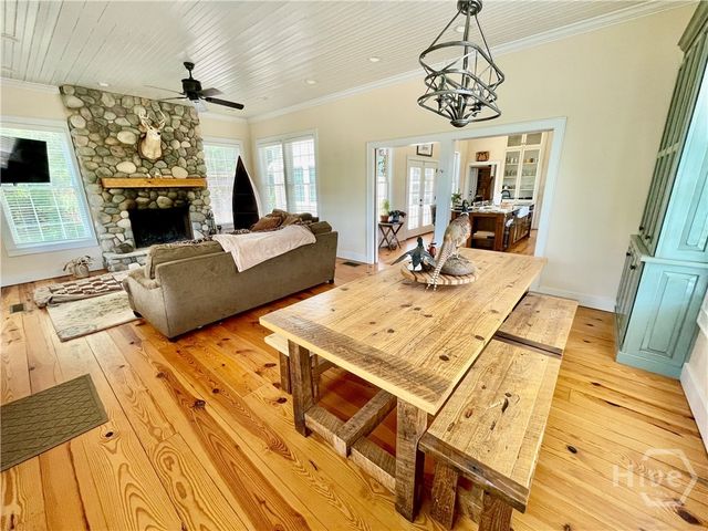 156 Lake Oglethorpe Drive, Arnoldsville, GA 30619