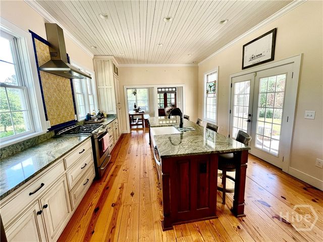 156 Lake Oglethorpe Drive, Arnoldsville, GA 30619