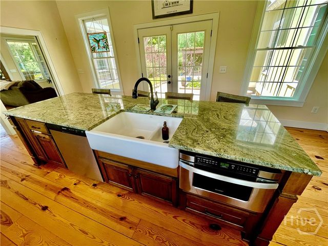 156 Lake Oglethorpe Drive, Arnoldsville, GA 30619