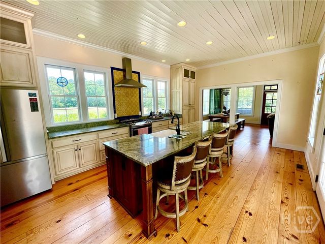 156 Lake Oglethorpe Drive, Arnoldsville, GA 30619