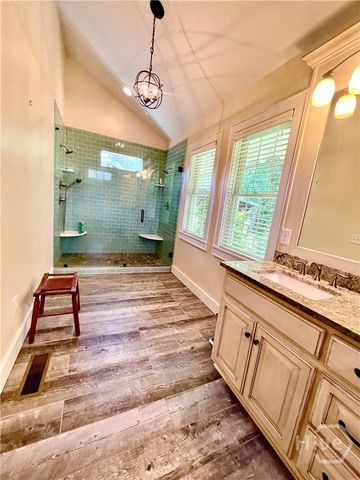 156 Lake Oglethorpe Drive, Arnoldsville, GA 30619