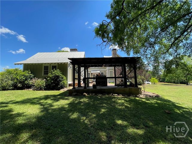 156 Lake Oglethorpe Drive, Arnoldsville, GA 30619