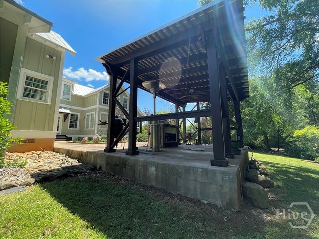 156 Lake Oglethorpe Drive, Arnoldsville, GA 30619