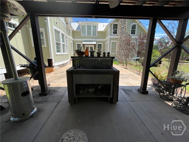 156 Lake Oglethorpe Drive, Arnoldsville, GA 30619
