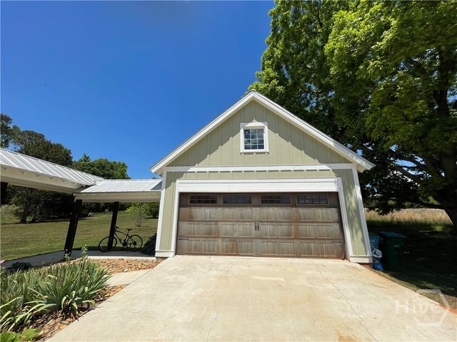 156 Lake Oglethorpe Drive, Arnoldsville, GA 30619