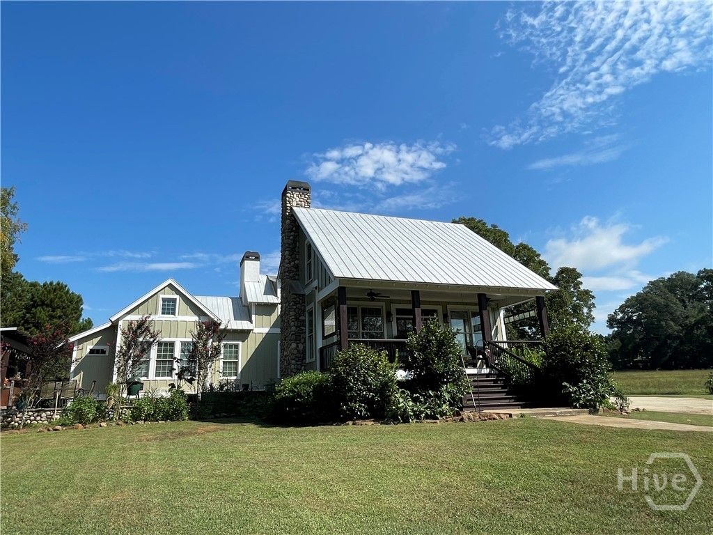 156 Lake Oglethorpe Drive, Arnoldsville, GA 30619