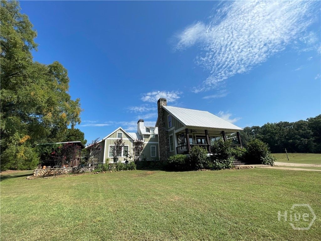 156 Lake Oglethorpe Drive, Arnoldsville, GA 30619