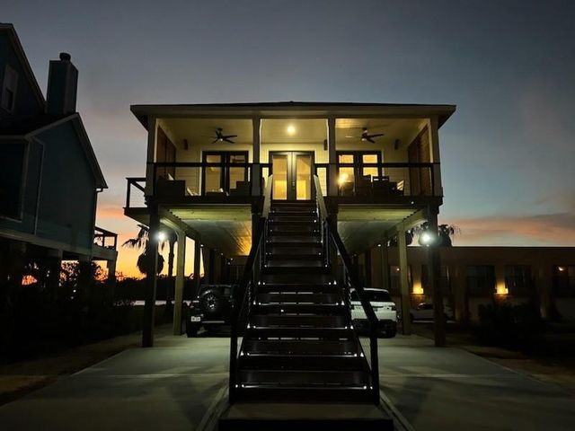 1817 Todville Road, Seabrook, TX 77586