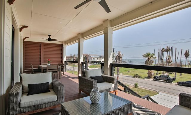 1817 Todville Road, Seabrook, TX 77586