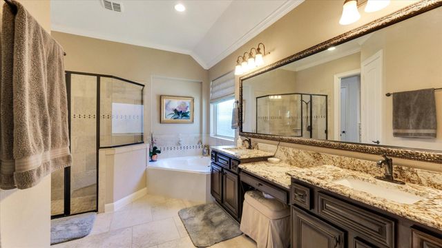 2126 Graystone Hills Drive, Conroe, TX 77304