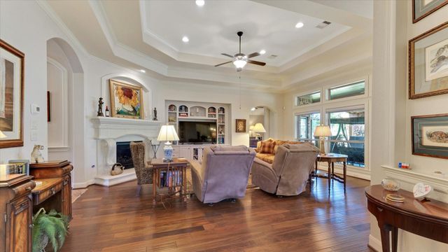 2126 Graystone Hills Drive, Conroe, TX 77304