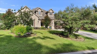 2126 Graystone Hills Drive, Conroe, TX 77304