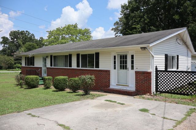155 Lake Avenue, Ringgold, GA 30736