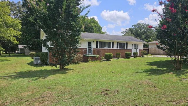 155 Lake Avenue, Ringgold, GA 30736