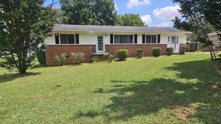 155 Lake Avenue, Ringgold, GA 30736