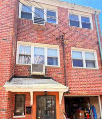 41-18 149th Pl, Flushing, NY 11355