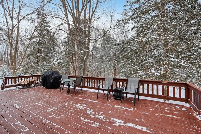 S5315 Sleepy Hollow Road, Baraboo, WI 53913