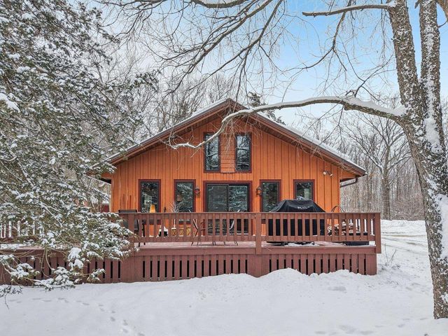 S5315 Sleepy Hollow Road, Baraboo, WI 53913
