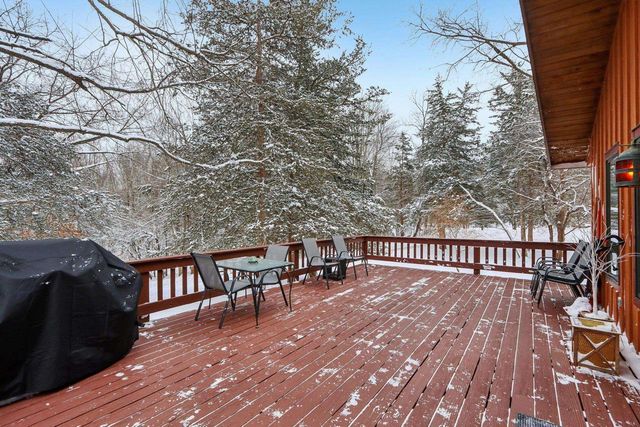 S5315 Sleepy Hollow Road, Baraboo, WI 53913