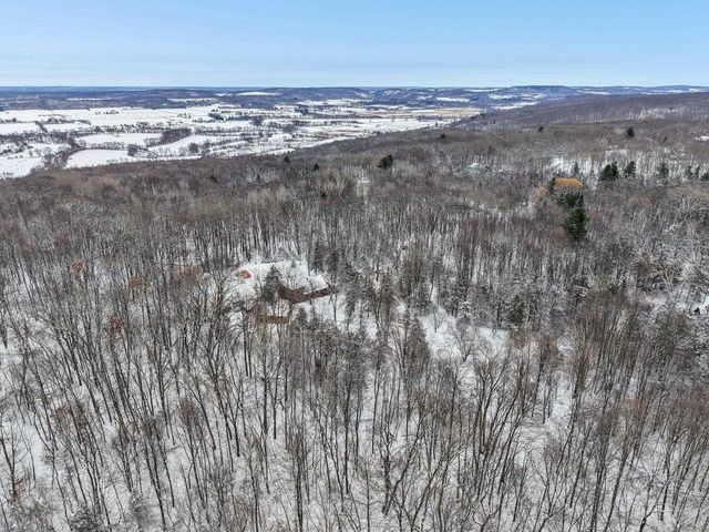 S5315 Sleepy Hollow Road, Baraboo, WI 53913