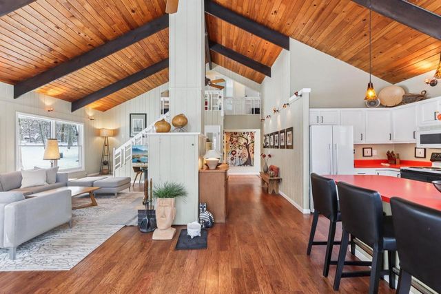 S5315 Sleepy Hollow Road, Baraboo, WI 53913