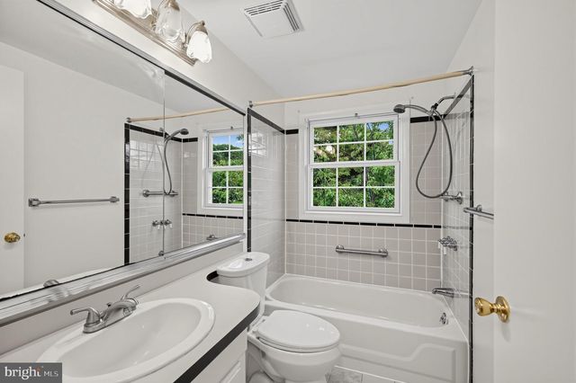 1707 GUNWOOD PL, Crofton, MD 21114