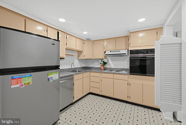 1707 GUNWOOD PL, Crofton, MD 21114