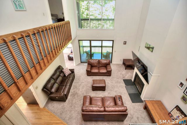 21 Hearthstone Drive 21, Brookfield, CT 06804