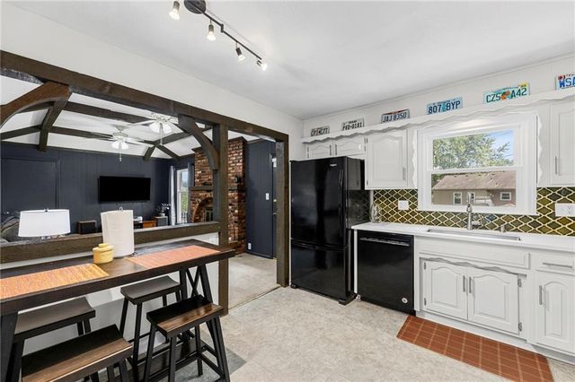 507 London Way, Belton, MO 64012