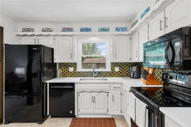 507 London Way, Belton, MO 64012