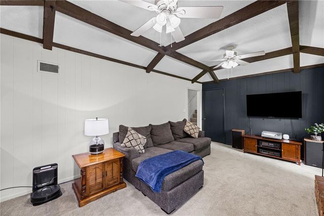 507 London Way, Belton, MO 64012