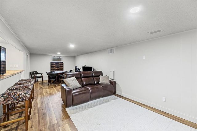 507 London Way, Belton, MO 64012