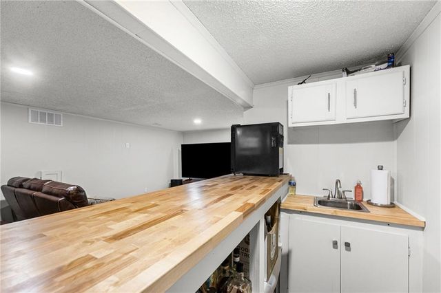 507 London Way, Belton, MO 64012
