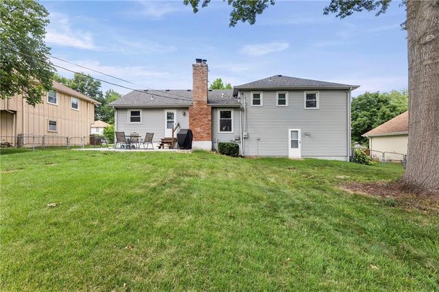507 London Way, Belton, MO 64012